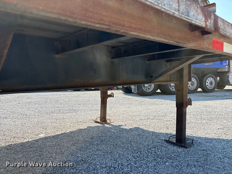 image for item EO4405 2004 Elite equipment trailer