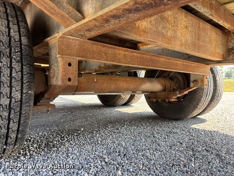 image for item EO4405 2004 Elite equipment trailer