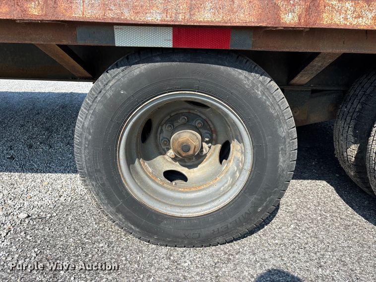 image for item EO4405 2004 Elite equipment trailer