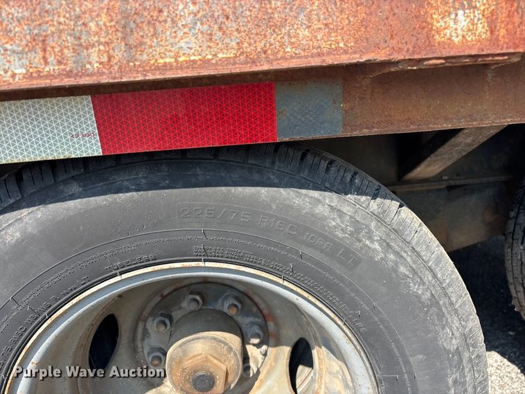 image for item EO4405 2004 Elite equipment trailer