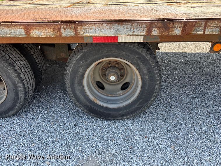 image for item EO4405 2004 Elite equipment trailer