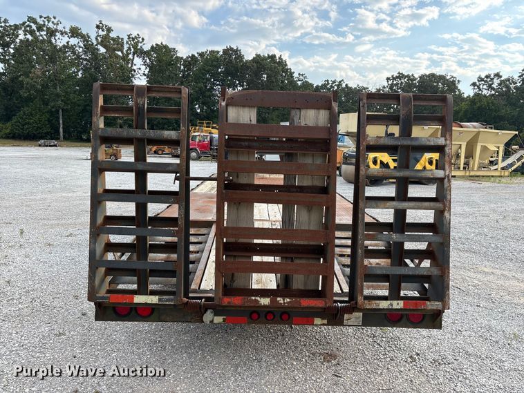 image for item EO4406 2007 Elite equipment trailer