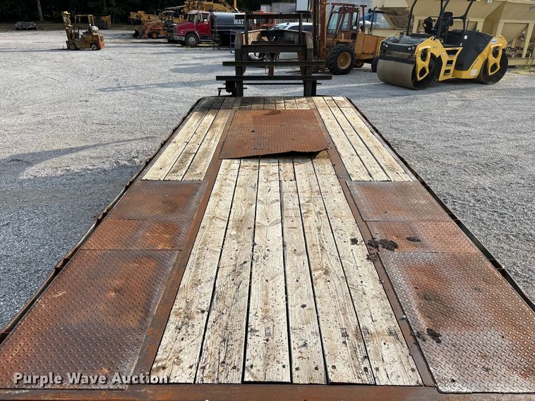 image for item EO4406 2007 Elite equipment trailer