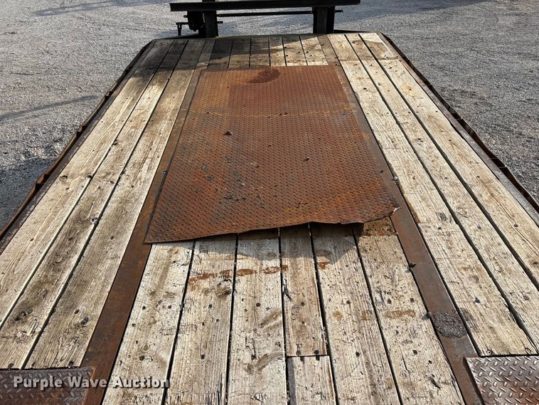 image for item EO4406 2007 Elite equipment trailer