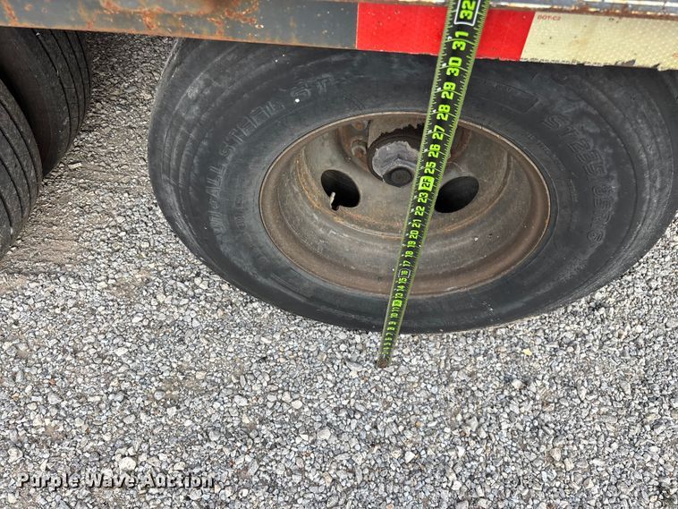 image for item EO4406 2007 Elite equipment trailer
