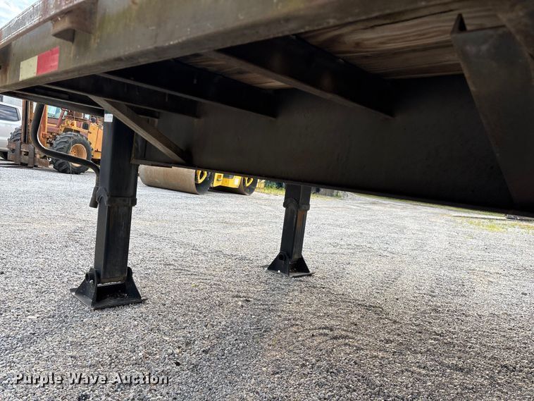 image for item EO4406 2007 Elite equipment trailer