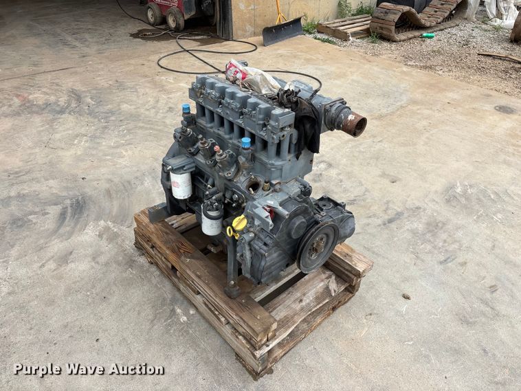 image for item EO4411 2004 Deutz F 4M 2011 engine