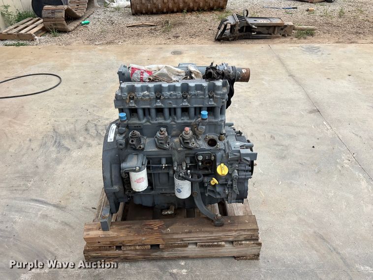 image for item EO4411 2004 Deutz F 4M 2011 engine