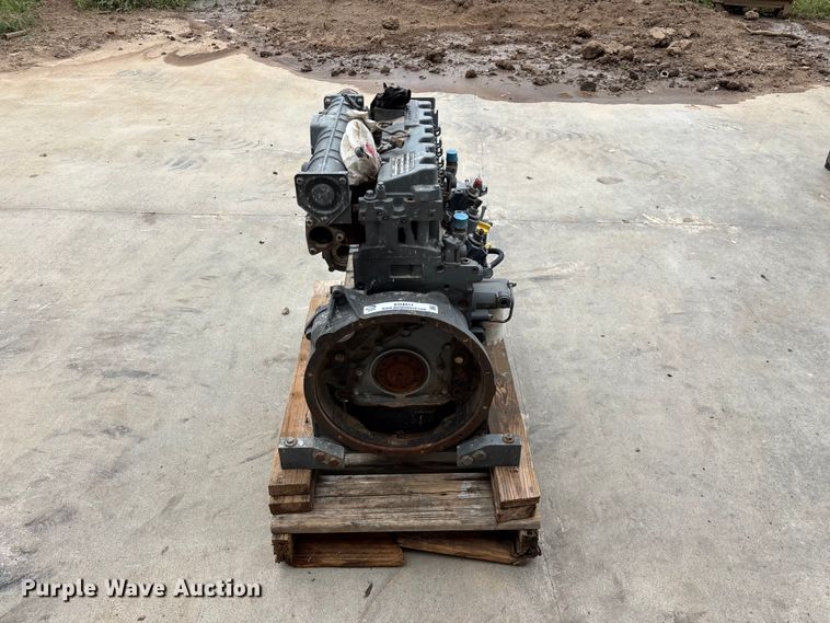 image for item EO4411 2004 Deutz F 4M 2011 engine