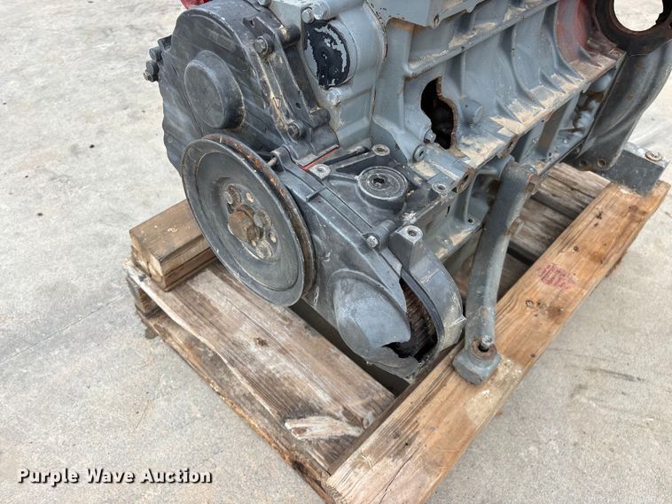 image for item EO4411 2004 Deutz F 4M 2011 engine