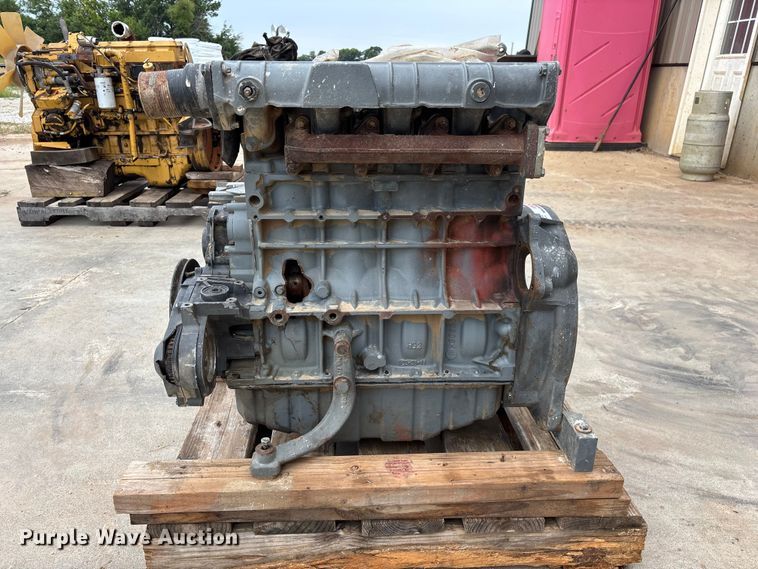 image for item EO4411 2004 Deutz F 4M 2011 engine