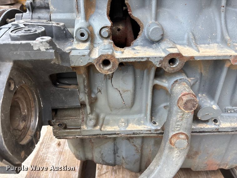 image for item EO4411 2004 Deutz F 4M 2011 engine