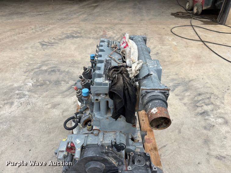 image for item EO4411 2004 Deutz F 4M 2011 engine