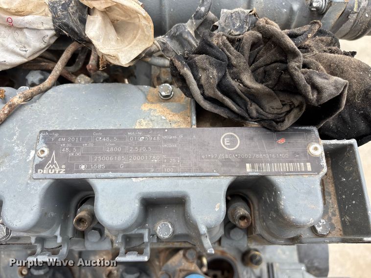 image for item EO4411 2004 Deutz F 4M 2011 engine