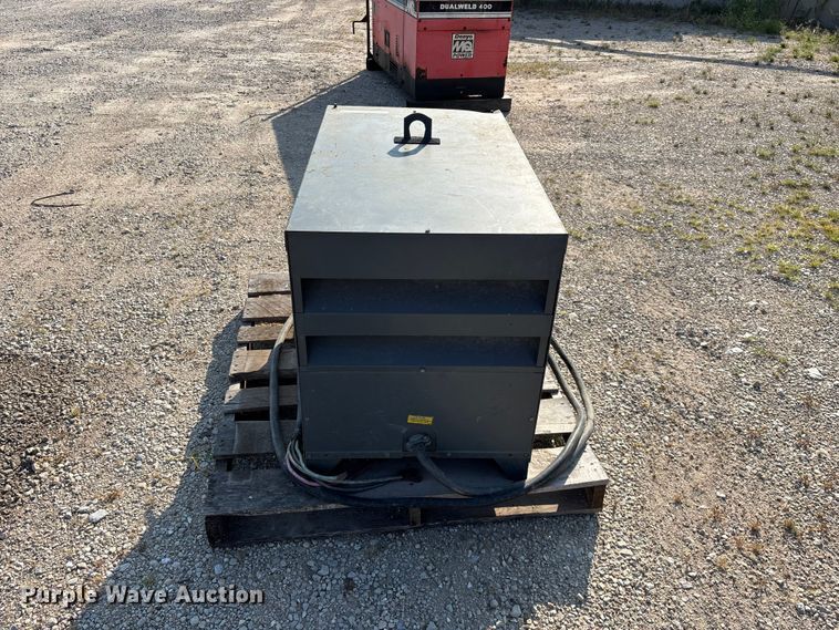 image for item EO4435 Lincoln Idealarc R3S-600 welder