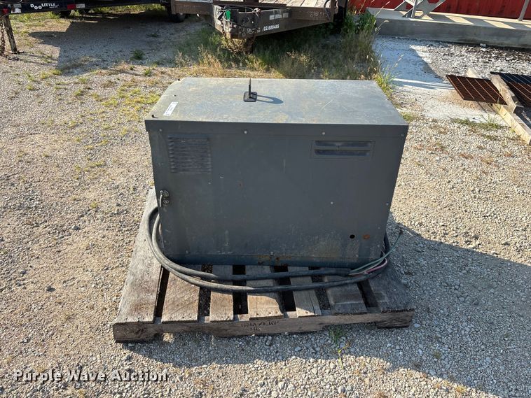 image for item EO4435 Lincoln Idealarc R3S-600 welder