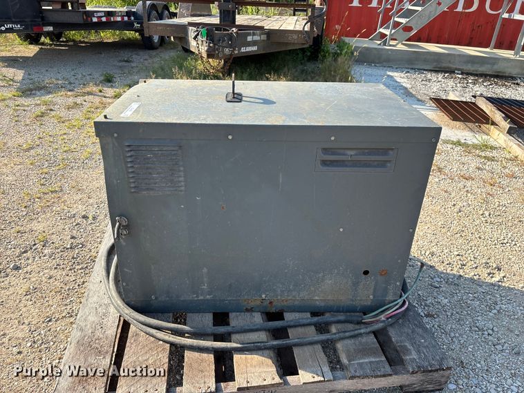 image for item EO4435 Lincoln Idealarc R3S-600 welder