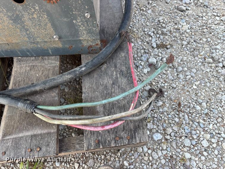 image for item EO4435 Lincoln Idealarc R3S-600 welder