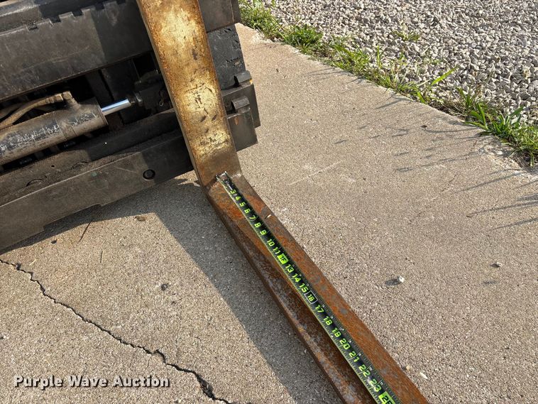 image for item EO4438 1984 Yale GLC050RCJUAE083 forklift