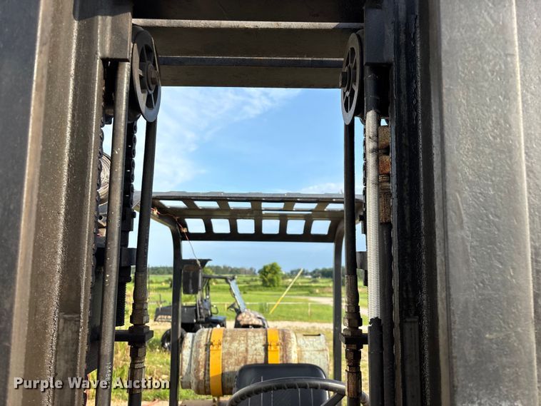 image for item EO4438 1984 Yale GLC050RCJUAE083 forklift