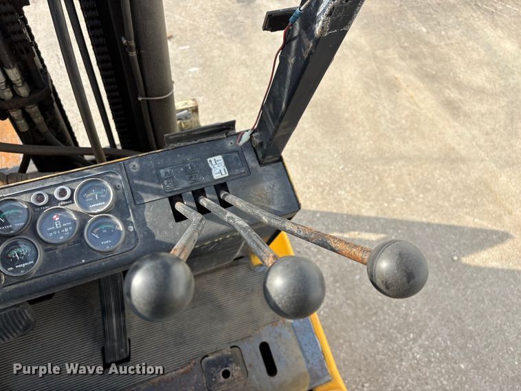 image for item EO4438 1984 Yale GLC050RCJUAE083 forklift