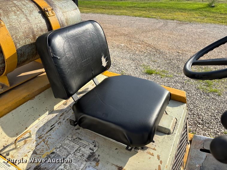 image for item EO4438 1984 Yale GLC050RCJUAE083 forklift