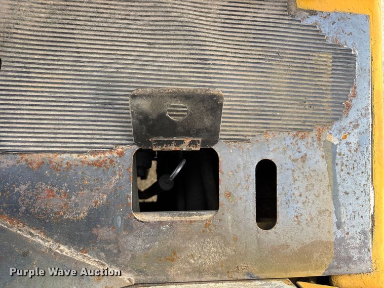 image for item EO4438 1984 Yale GLC050RCJUAE083 forklift