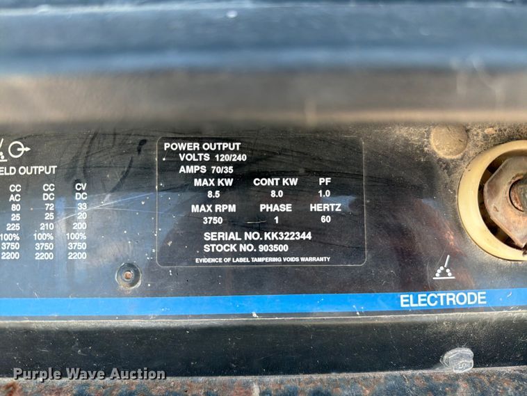image for item EO8622 Miller Bobcat 225 welder/generator