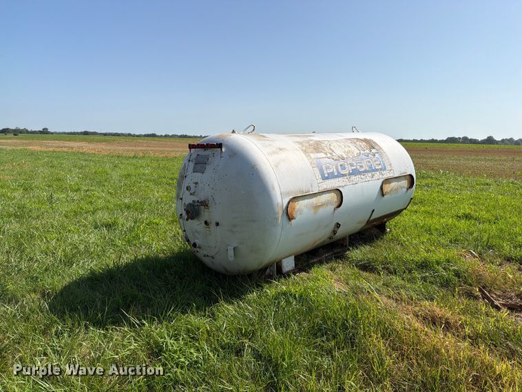 image for item EO8631 Colombian Steel Tank Co. propane tank