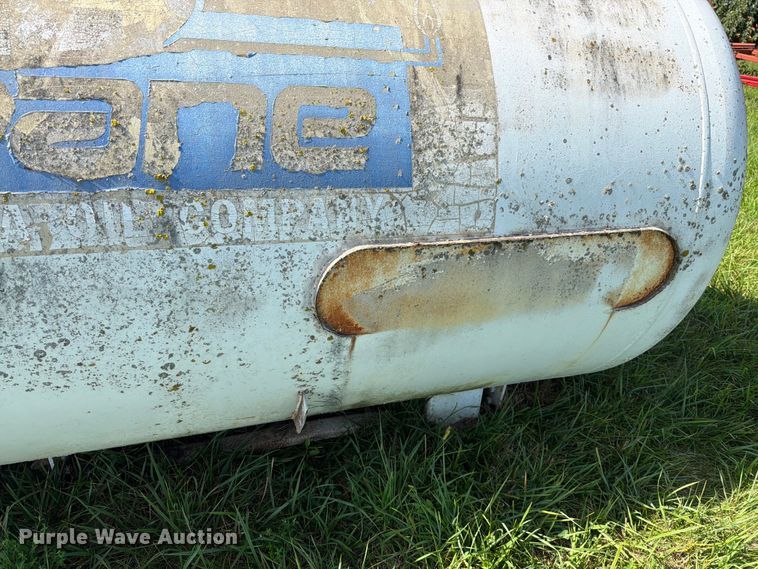 image for item EO8631 Colombian Steel Tank Co. propane tank