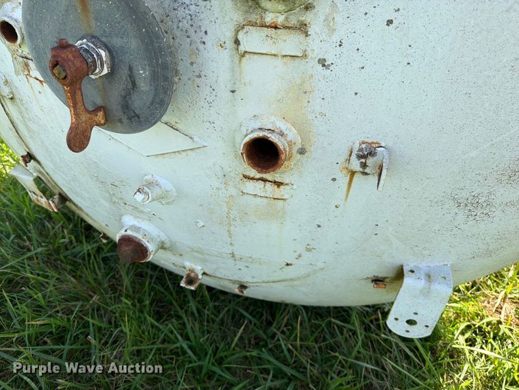 image for item EO8631 Colombian Steel Tank Co. propane tank