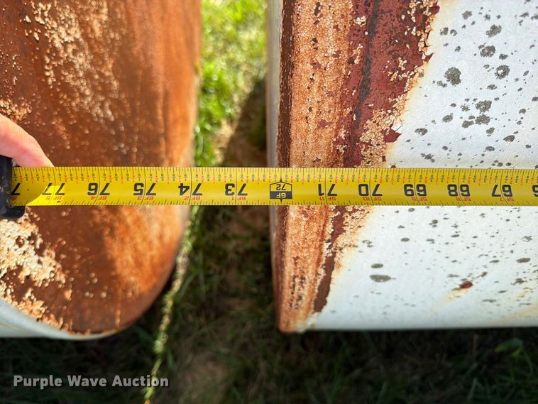 image for item EO8632 (2) 1000 gallon fuel tanks