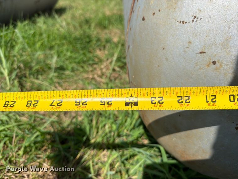 image for item EO8634 (2) propane tanks