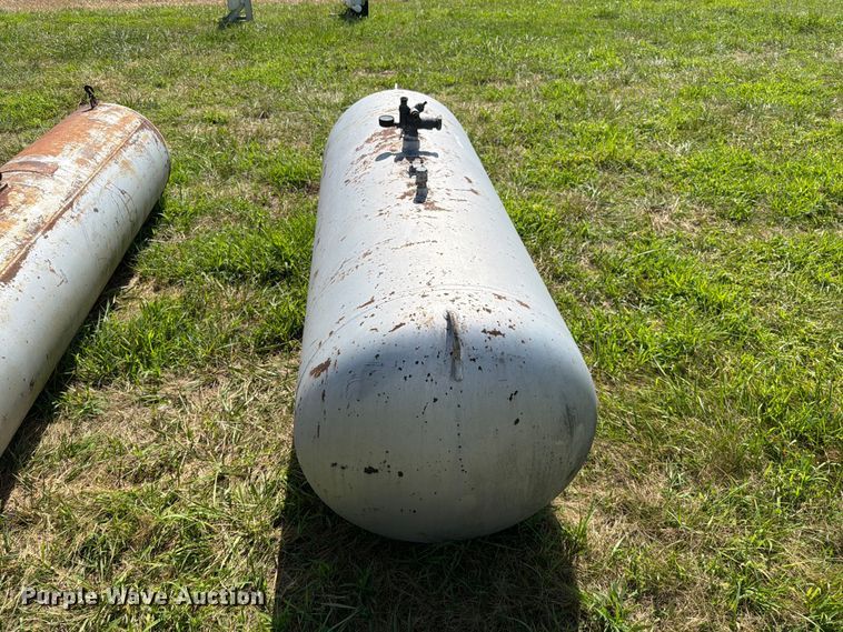 image for item EO8634 (2) propane tanks