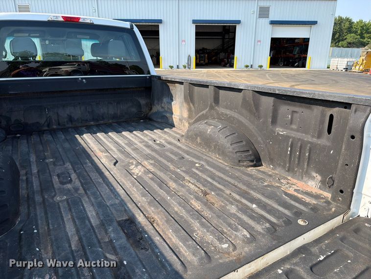 image for item EO8645 2019 Ford F250 Super Duty XL Ext. Cab pickup truck