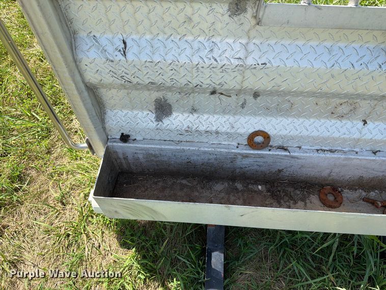 image for item EO8647 (2) Aluminum headache racks