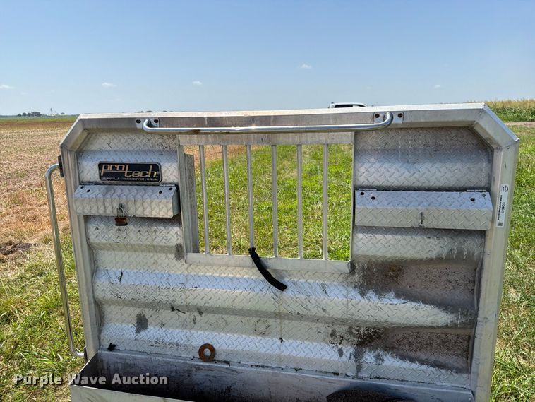 image for item EO8647 (2) Aluminum headache racks