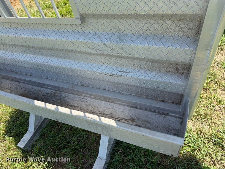 image for item EO8647 (2) Aluminum headache racks
