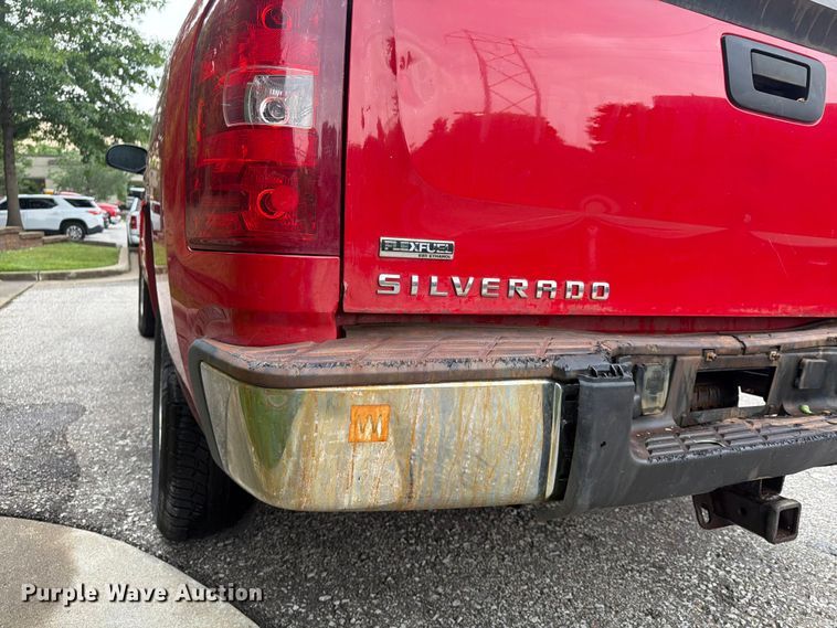 image for item EO8653 2009 Chevrolet Silverado 1500 Crew Cab pickup truck
