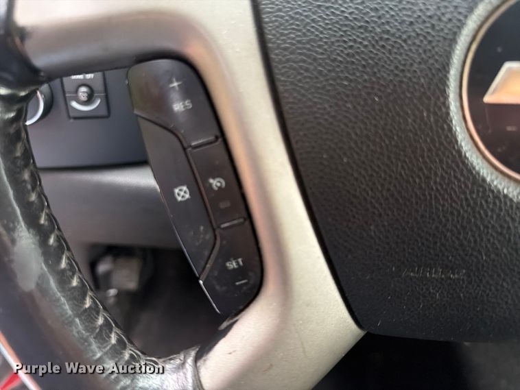 image for item EO8653 2009 Chevrolet Silverado 1500 Crew Cab pickup truck