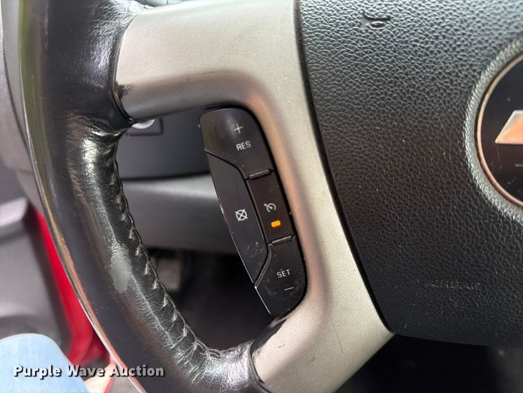 image for item EO8653 2009 Chevrolet Silverado 1500 Crew Cab pickup truck