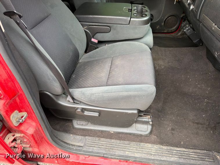 image for item EO8653 2009 Chevrolet Silverado 1500 Crew Cab pickup truck