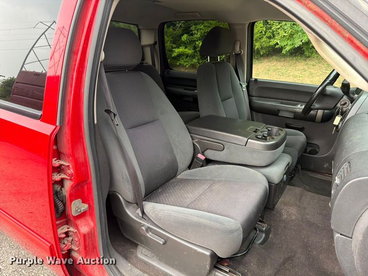 image for item EO8653 2009 Chevrolet Silverado 1500 Crew Cab pickup truck