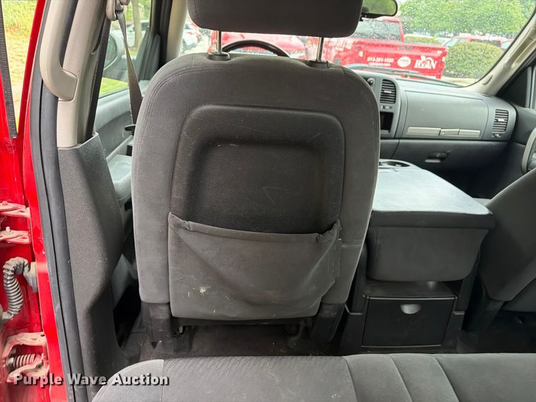 image for item EO8653 2009 Chevrolet Silverado 1500 Crew Cab pickup truck