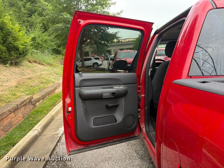 image for item EO8653 2009 Chevrolet Silverado 1500 Crew Cab pickup truck