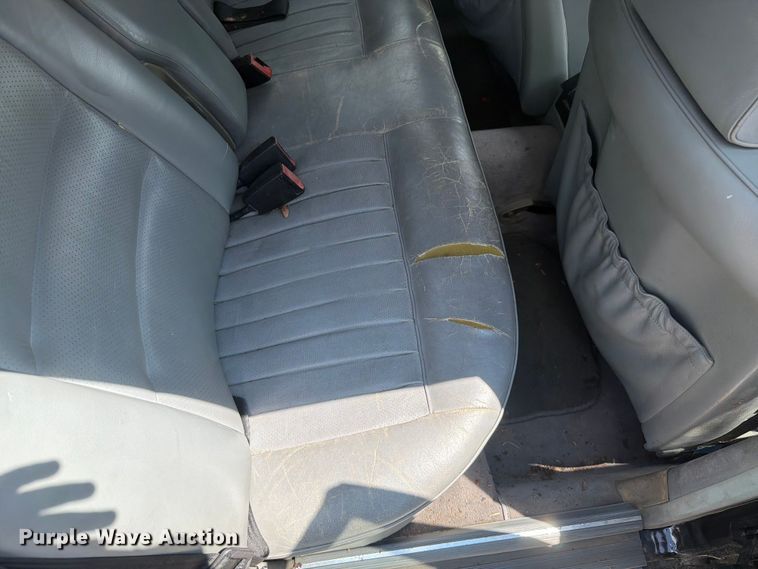 image for item EO8669 1983 Mercedes-Benz 300 