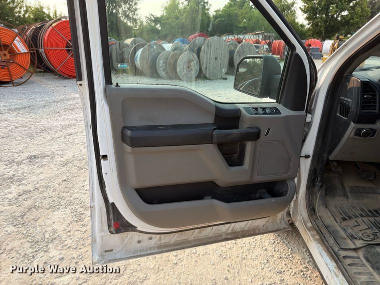 image for item EO8670 2017 Ford F150 Ext. Cab pickup truck