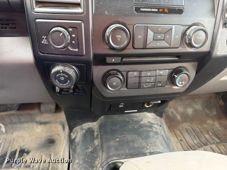 image for item EO8670 2017 Ford F150 Ext. Cab pickup truck
