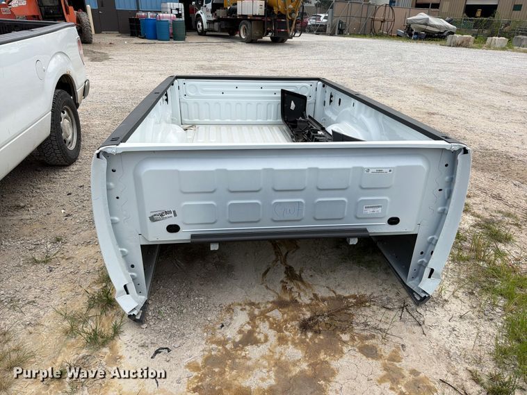 image for item EO8681 Pickup truck bed