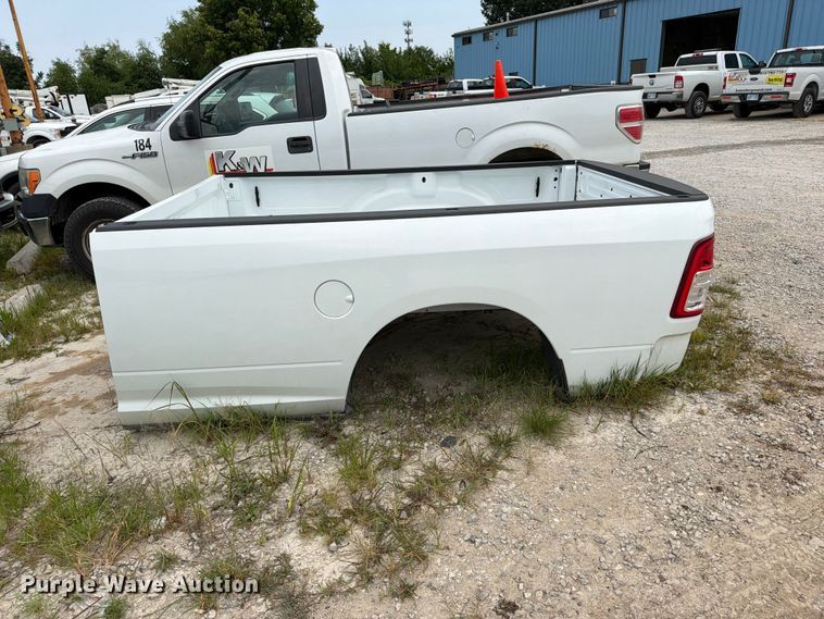 image for item EO8681 Pickup truck bed